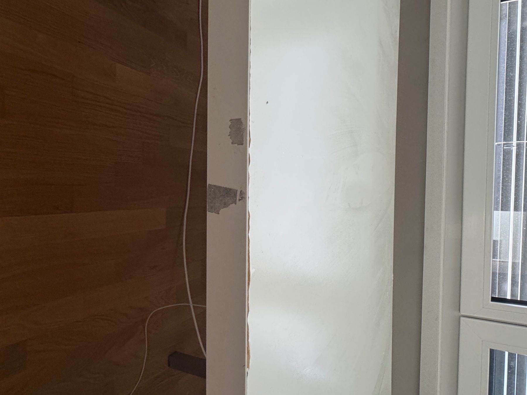 Ikea Schreibtische: Ikea Schreibtisch weiss – Gebraucht aus Suhr von lau_ktg8 1