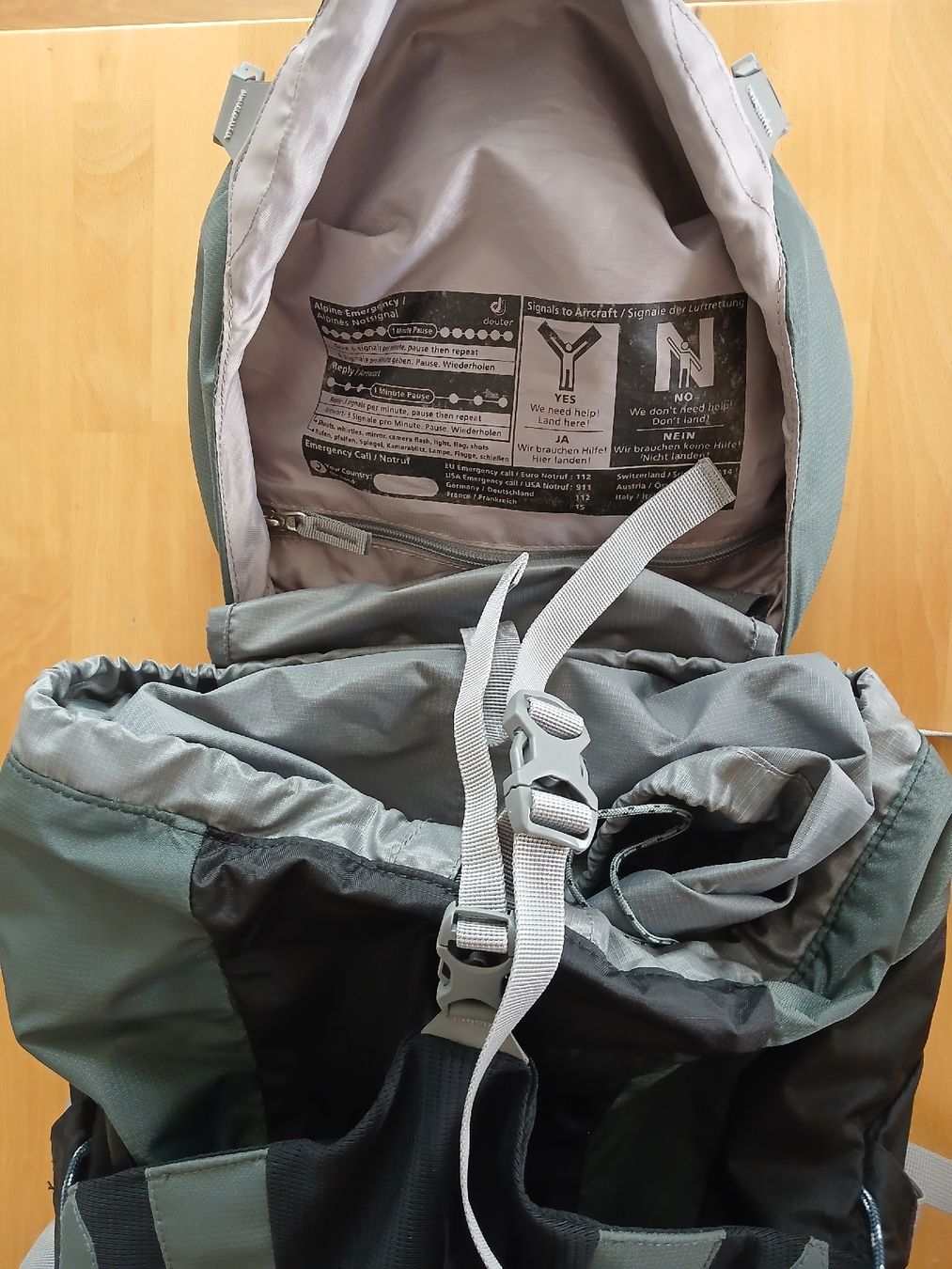 Deuter Sacs à dos: Deuter ACT LITE  40+10 – D'occasion à Balgach par Brigitte_1968 6