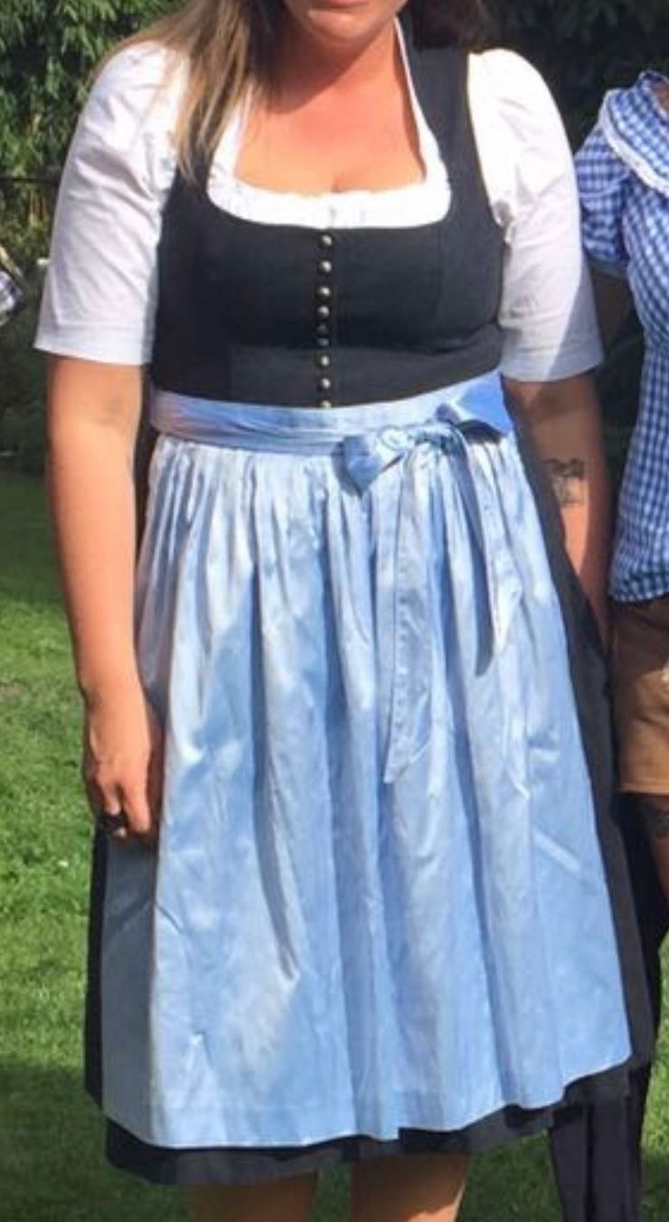 Kleider: Dirndl „Gottseidank“ komplett – Gebraucht aus Siebnen von Starlauf 9