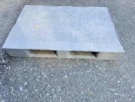 Palette en plastique avec dimensions standard 120 x 80