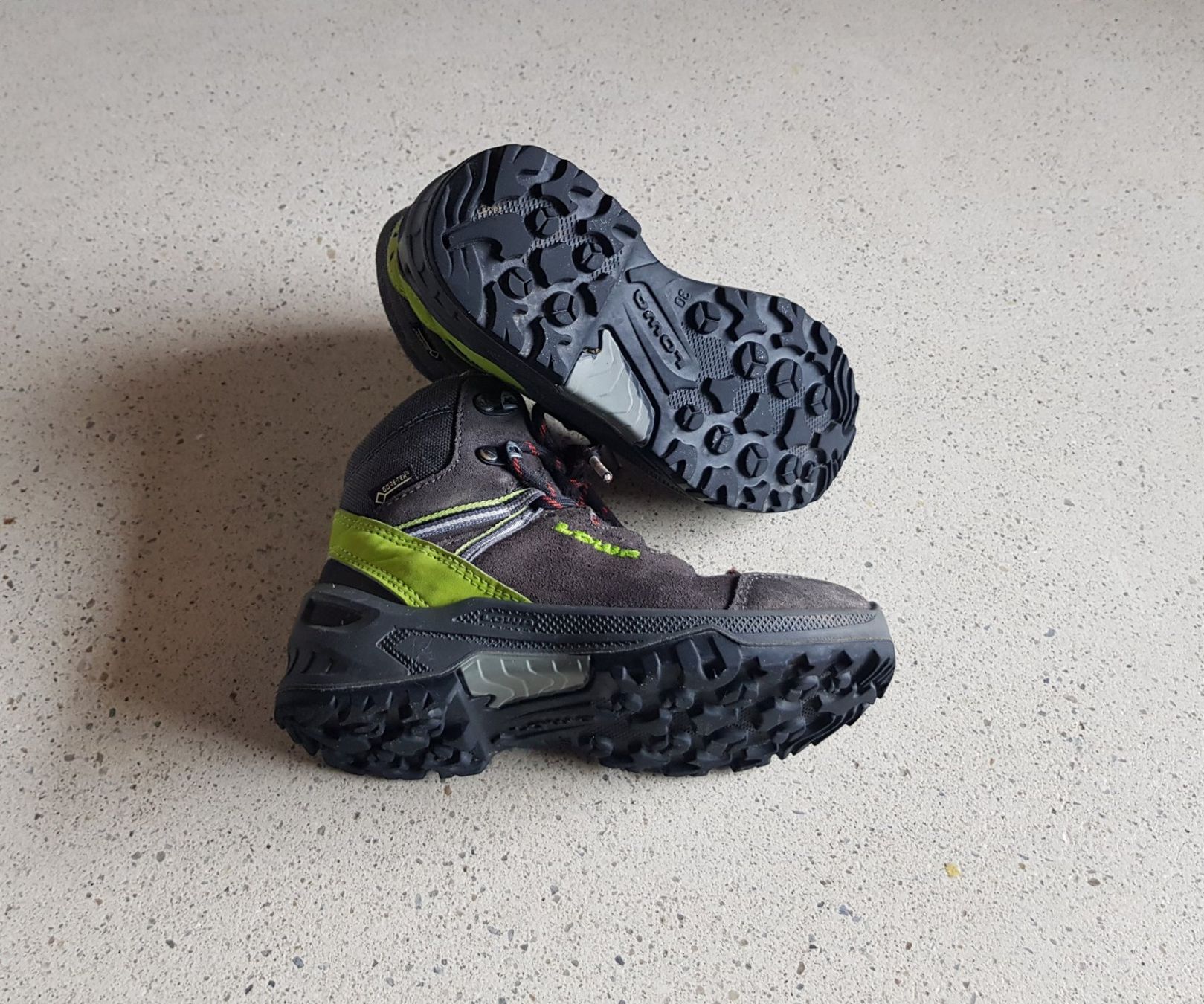 Lowa Scarpe per ragazzi: Lowa Ledro GTX Wanderschuh Grösse 30 – Usato da Basel venduto da fafa68 5