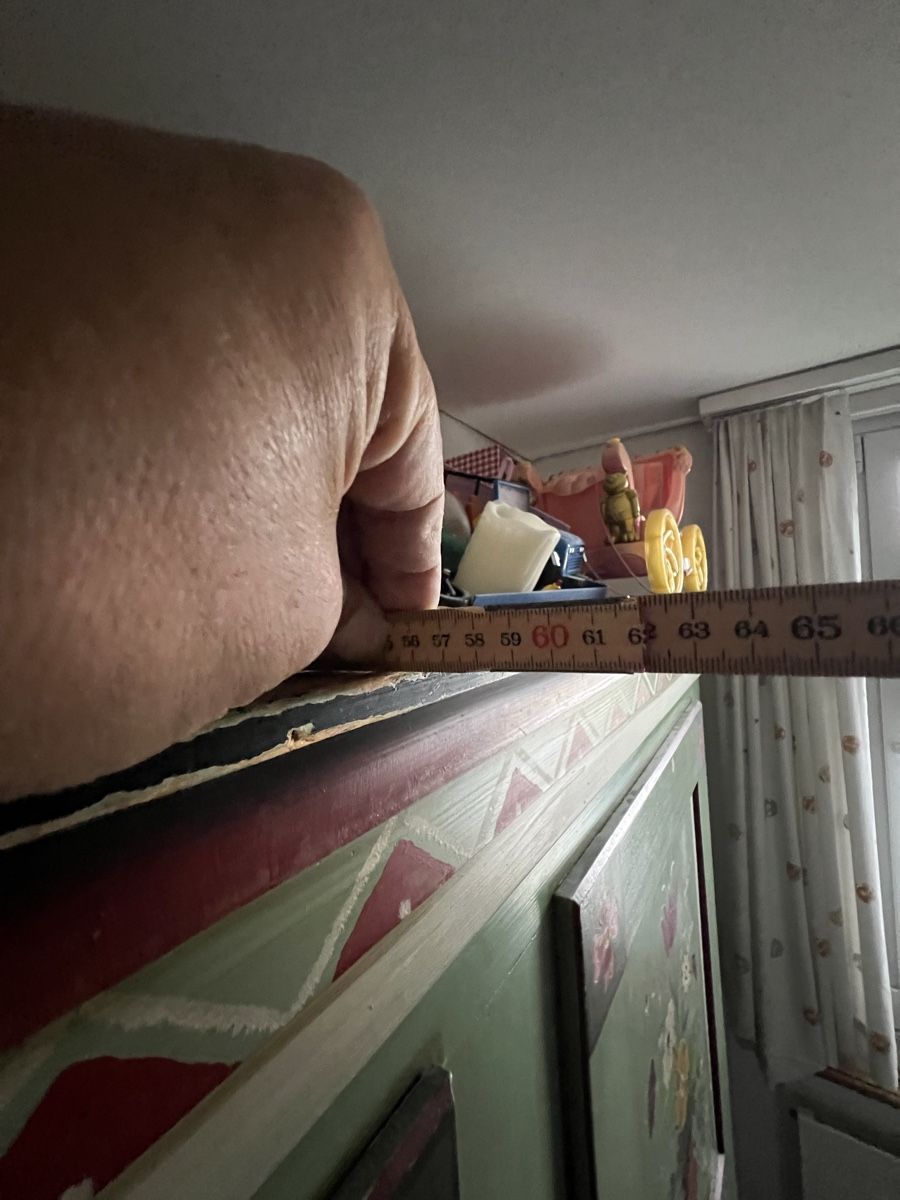 Armadi: Schrank muss vor Ort abgeholt werden – Usato da Rheineck venduto da rn8_qny6 3
