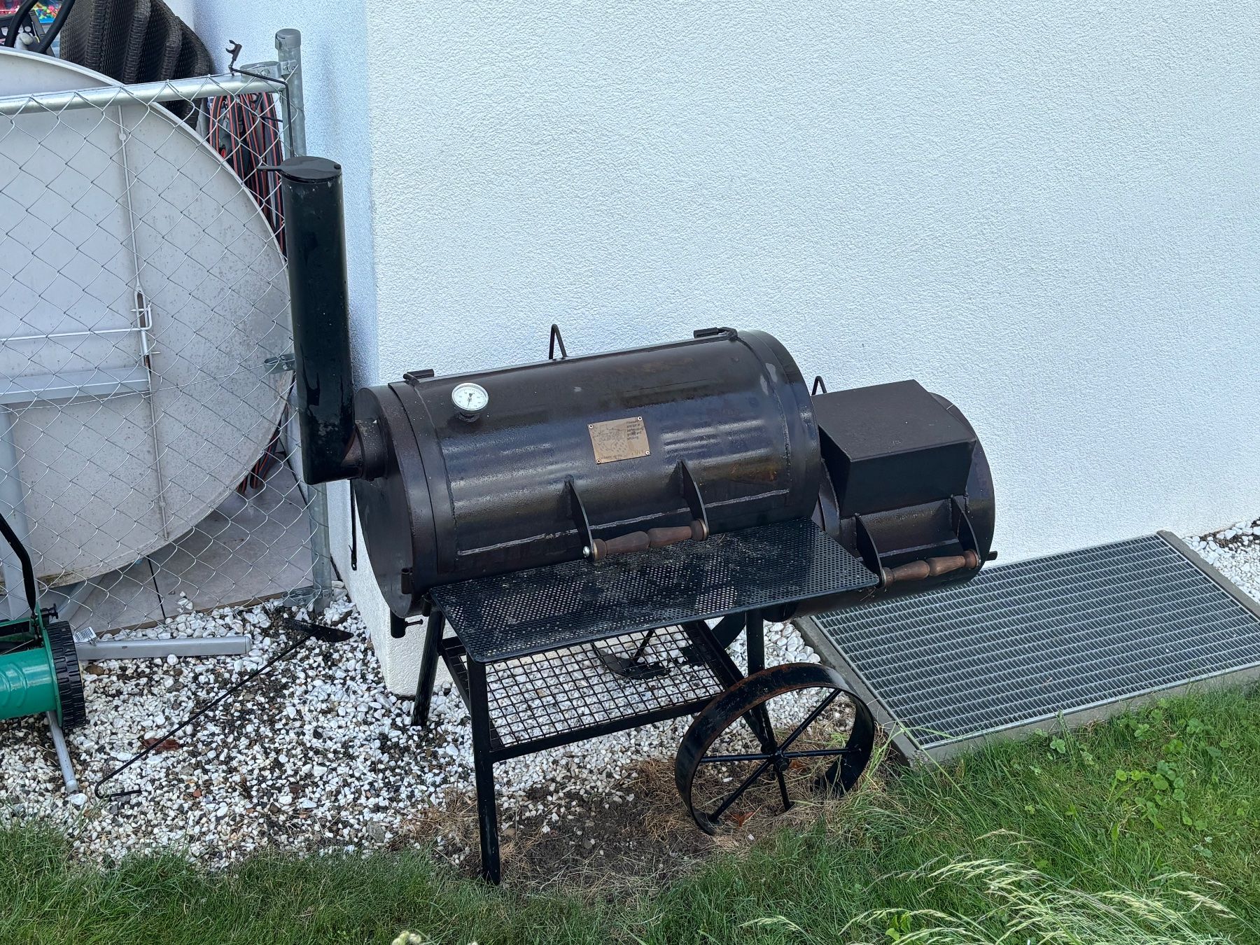 Griglie: Schwerer Smoker Grill 🍗 – Usato da Berikon venduto da Avi85