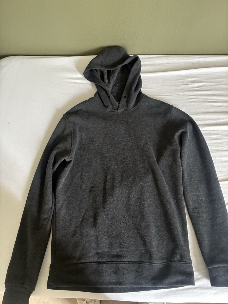 Maglioni & Felpe: black cotton hoodie, size S – Usato da Zürich venduto da Sergio.BR