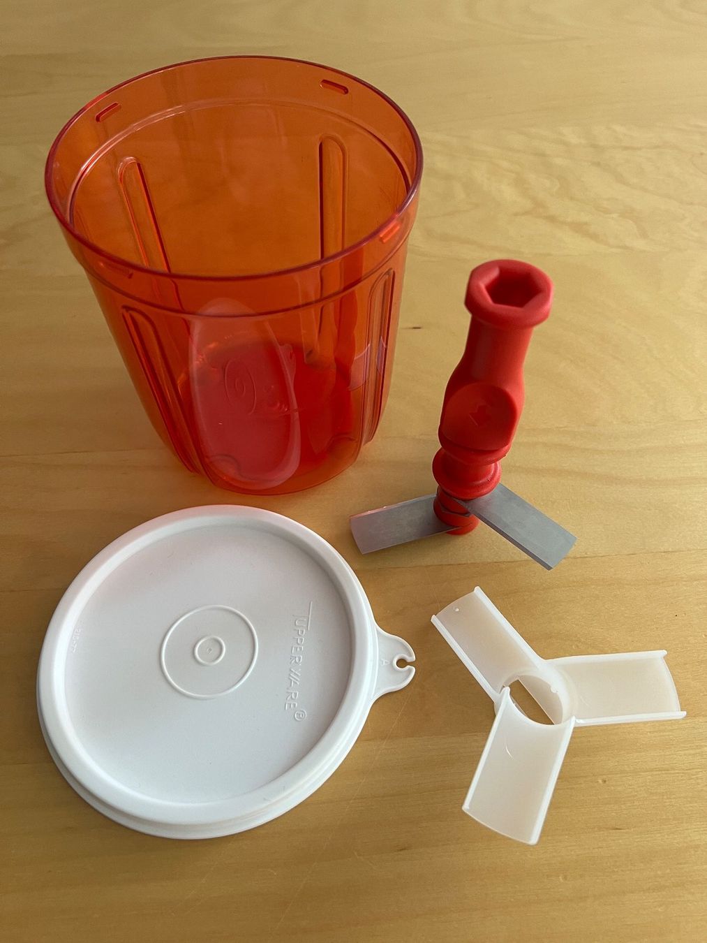 Tupperware Küchengeräte: Tupperware SuperSonic Chopper – Neu (gemäss Beschreibung) aus Bernex von isa_c5fr 3