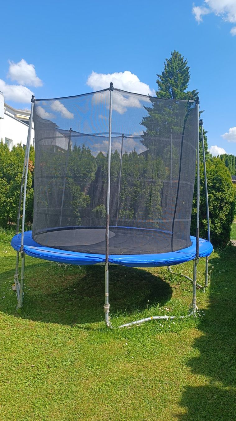 Trampolini: Gartentrampolin mit Netz - 3.05m – Usato da Pfäffikon ZH venduto da Denko0