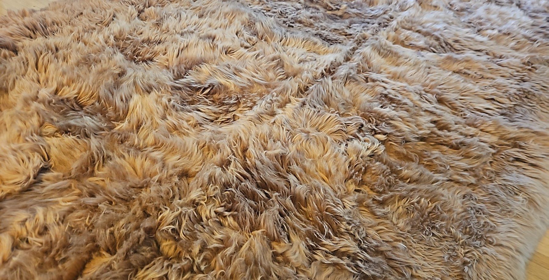 Teppiche: Lammfellteppich 120x175cm – Gebraucht aus Luzern von schuhparadies159 2