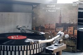 VIVALDI: 10 Concerti Con Titoli / I Musici. 412 342-1. M/VG+