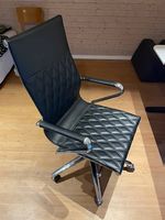 Eleganter Bürostuhl schwarz - Rautensteppung/Chromgestell