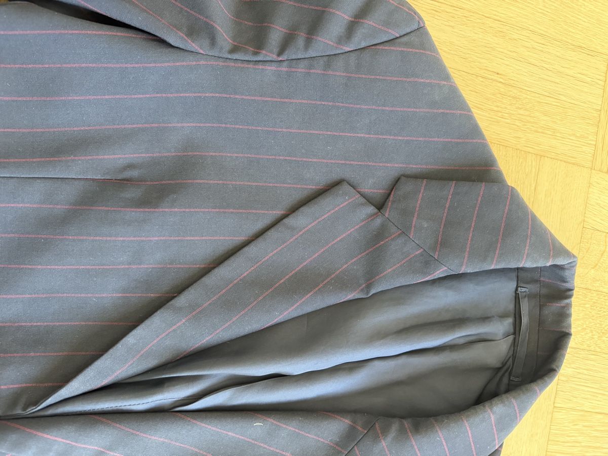 Prada Jacken: PRADA Blazer dunkelblau gestreift – Gebraucht aus St. Gallen von aenny1234 1