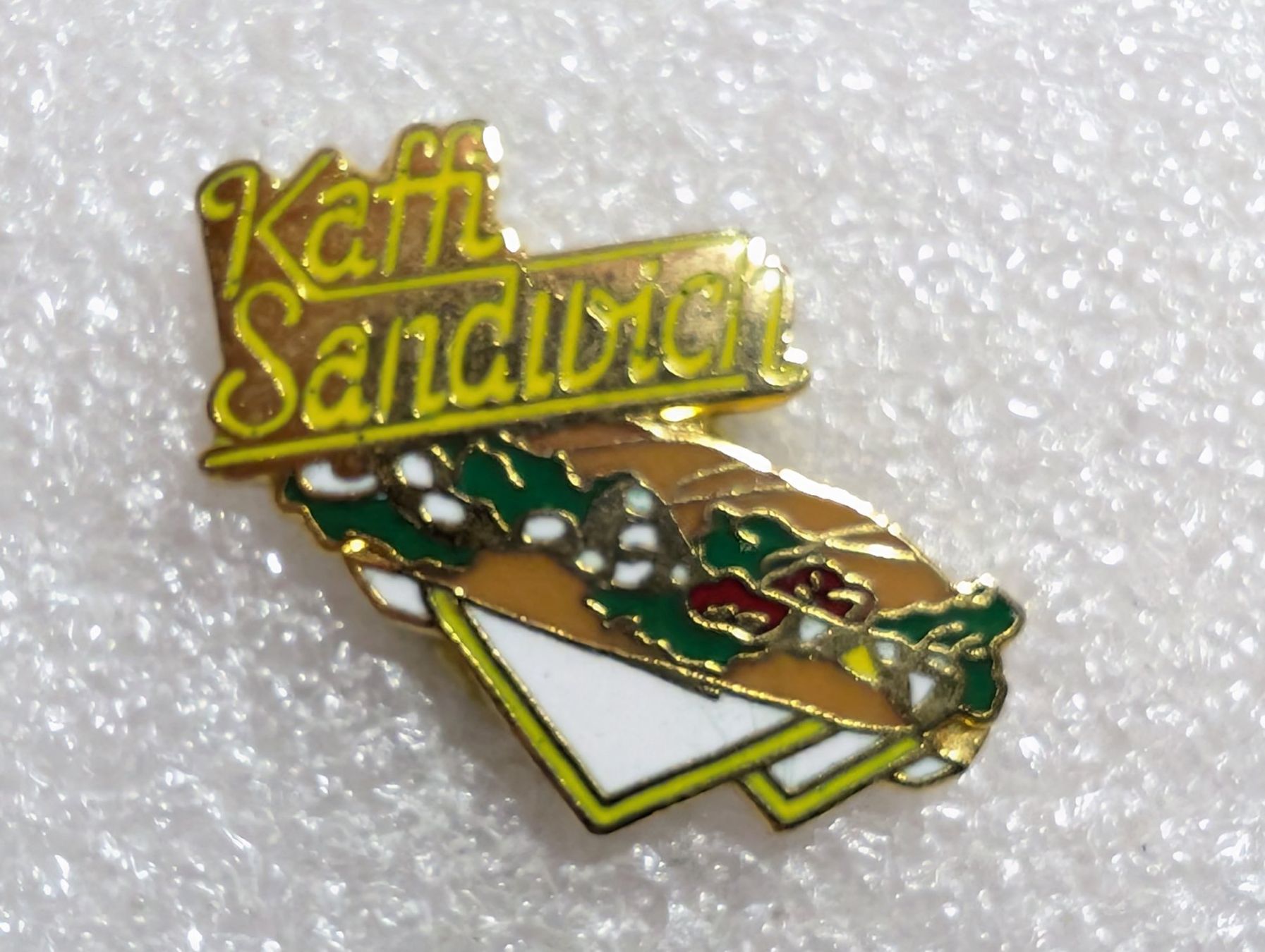 Placchette & Badge: Ansteckpin 297: Kaffi – Usato da Oppligen venduto da Pin-Fall-Shop