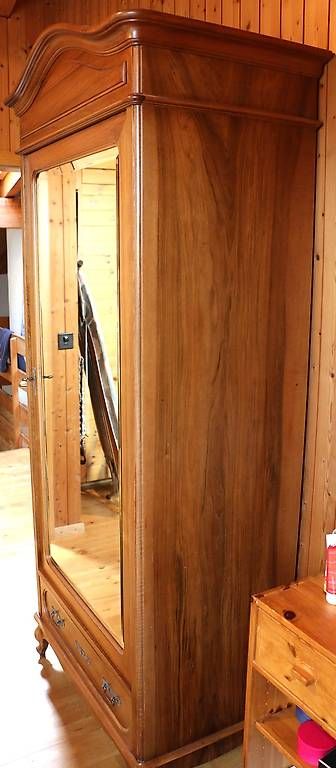 Schränke: Kleiderschrank – Gebraucht aus Meisterschwanden von the_p9l8 2