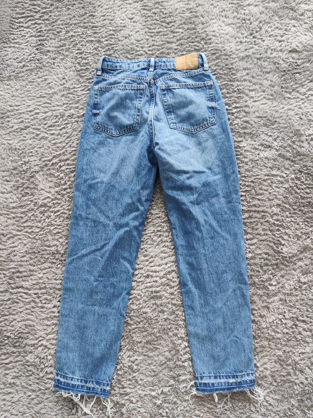 Bershka Jeans: Bershka Mom Jeans – Usato da Pieterlen venduto da Saemelili 3