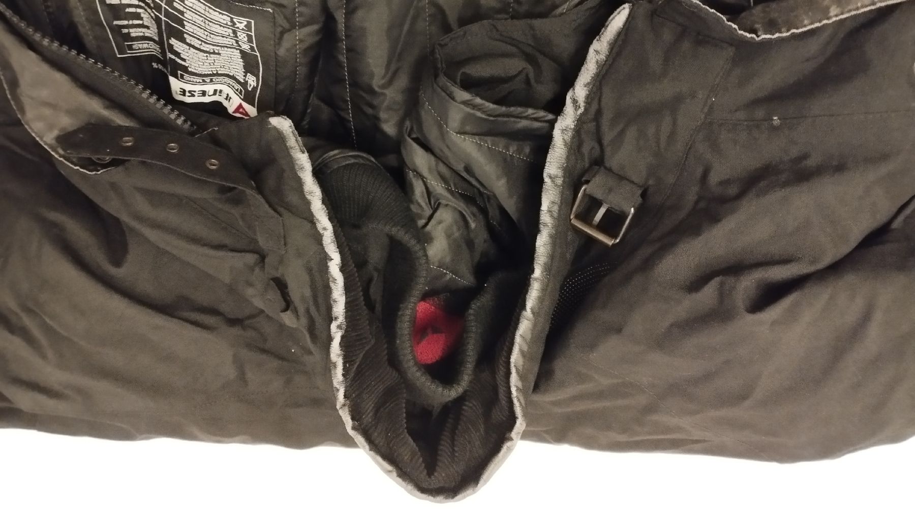 Dainese Giacche: Schwarze Dainese Motorradjacke, Grösse 48 – Usato da Basel venduto da Schof 4