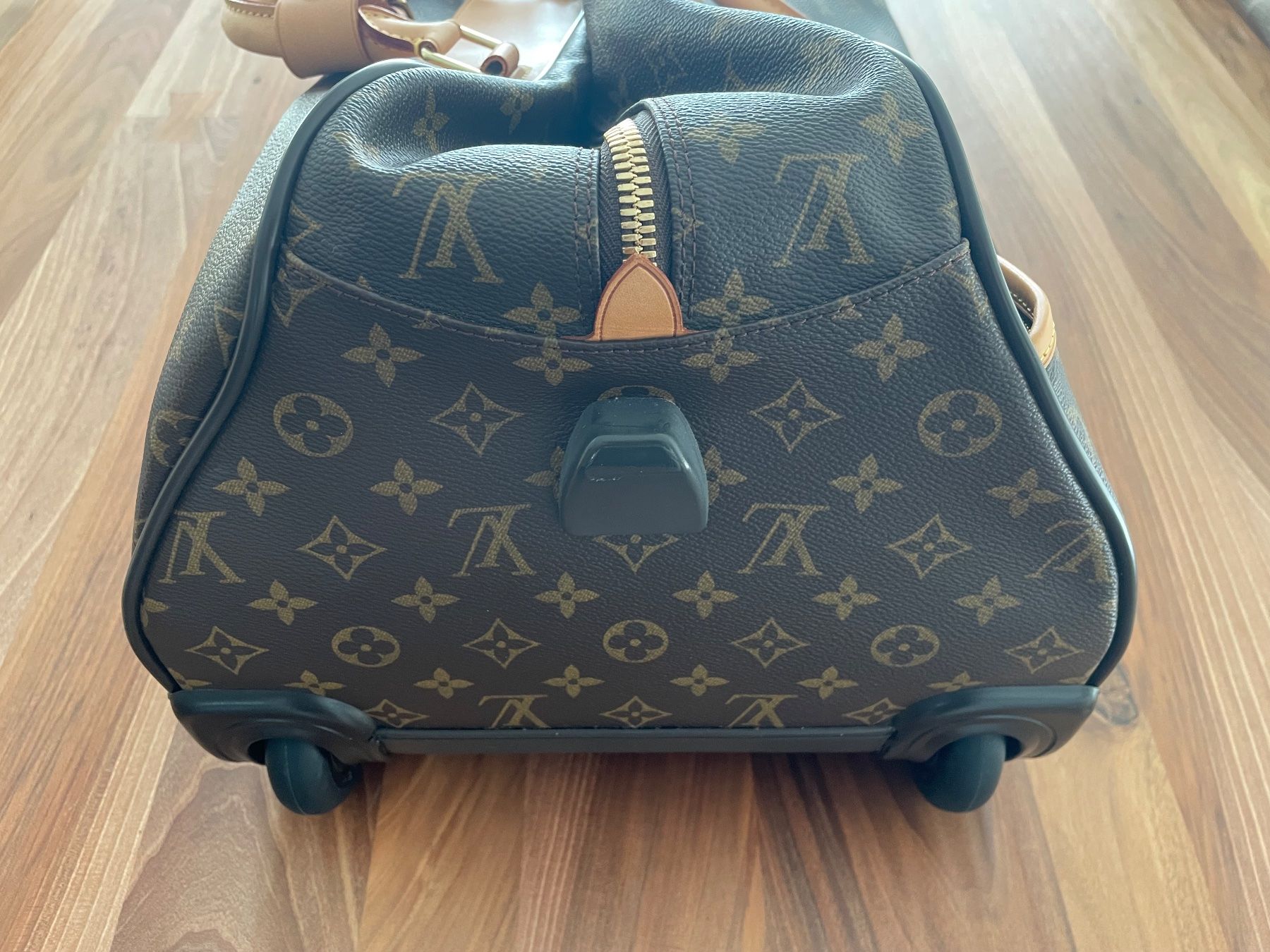 Louis Vuitton Valigie: LOUIS VUITTON Monogram Canvas Eole Rollkoffer - NP 2‘300.00 – Usato da Chur venduto da Hortensia03 1