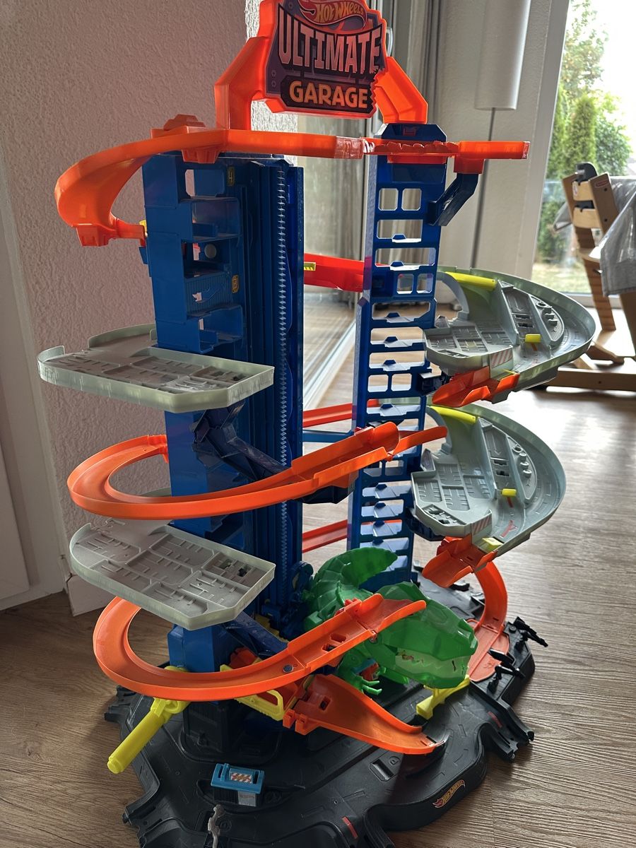 Hot Wheels Giocattoli: Hot Wheels Ultimate Garage – Usato da Reinach AG venduto da Arkantus 3