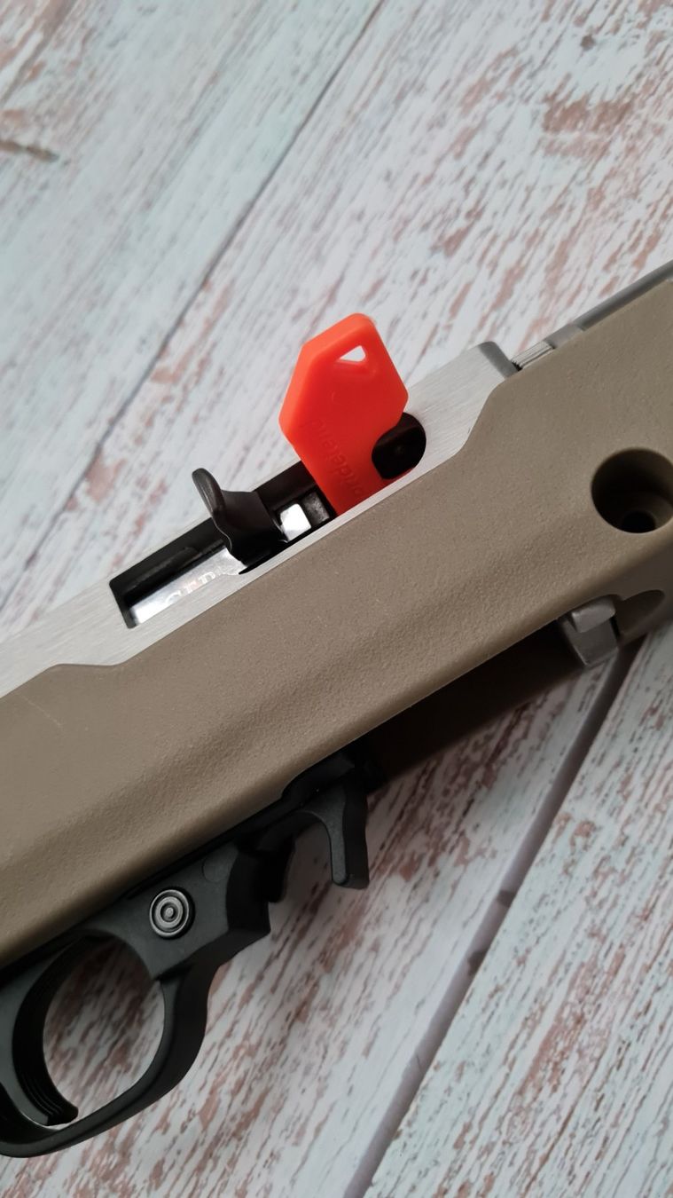 Bandiere: 22lr Sicherheits Flagge Empty Chamber Indicator 5.56 – Nuovo (secondo la descrizione) da Effretikon venduto da easyjones 7
