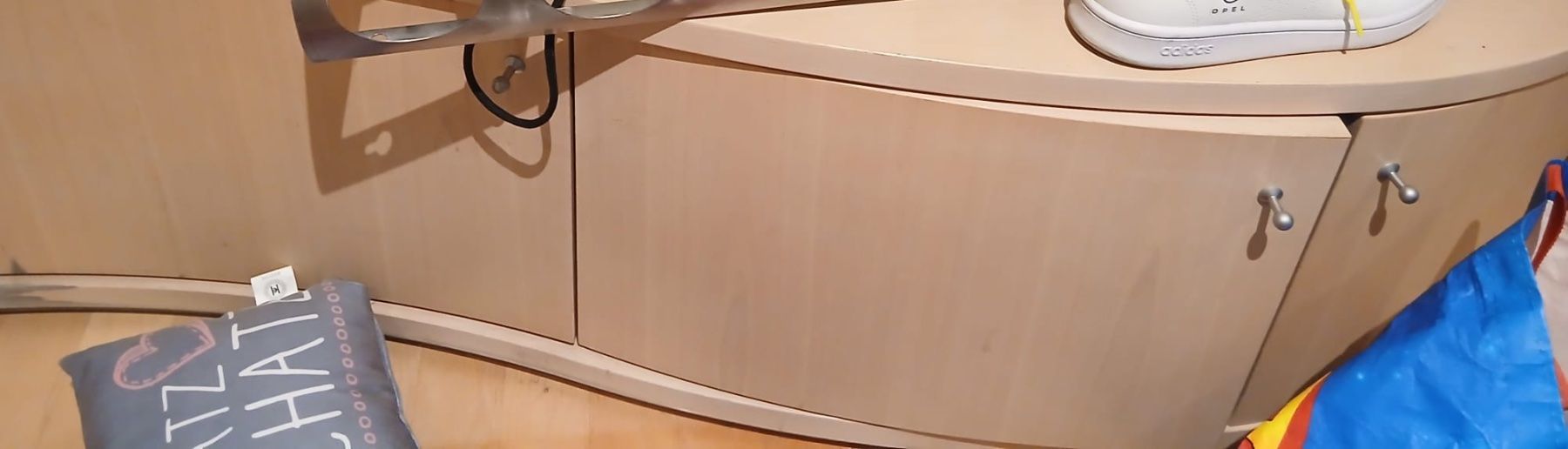 TV Möbel: Wohnwand super Zustand – Gebraucht aus Berikon von hol_x2xq 2