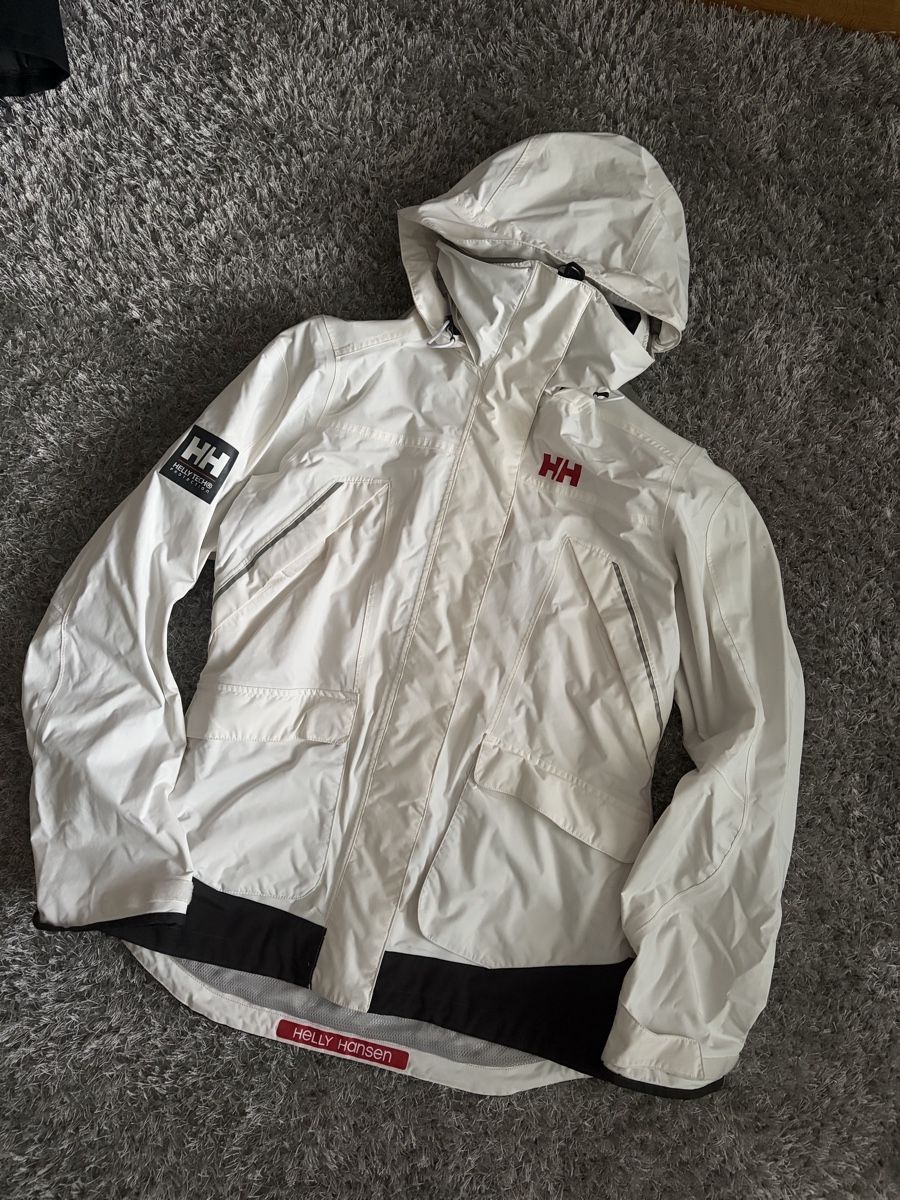 Helly Hansen Jacken: Helly Hansen Jacket M Waterproof Windproof – Gebraucht aus Brislach von edu_t6pq