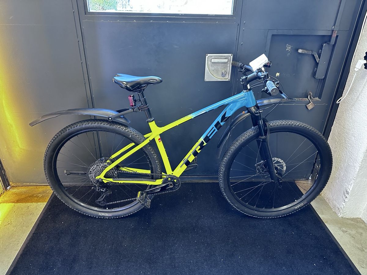 Trek Velos: TREK X-CALIBER 9 HARDTAIL MTB – Gebraucht aus Emmenbrücke von Jodu8 8