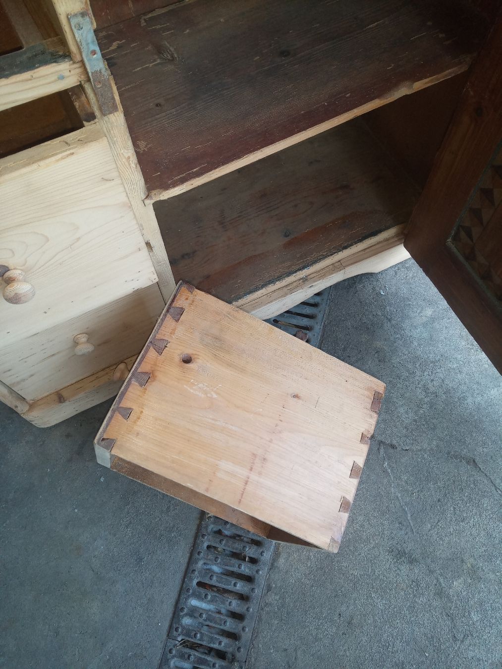 Credenze: Schubladenmöbel , Schafreit , antik – Usato da Obersteckholz venduto da Holzofenbeck 6