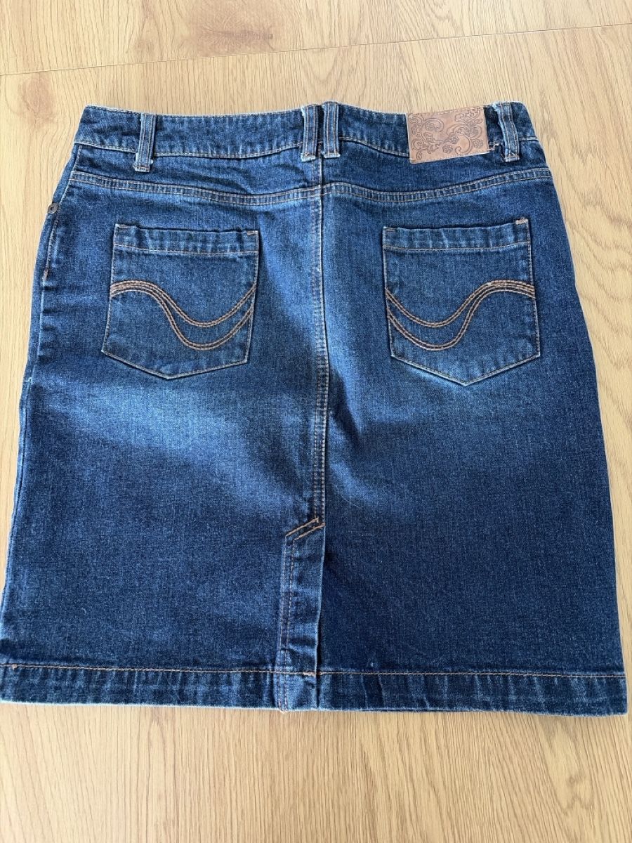Gonne: Jeansrock, Grösse 36/38 neuwertig  – Nuovo (secondo la descrizione) da Schöftland venduto da nevio74 1