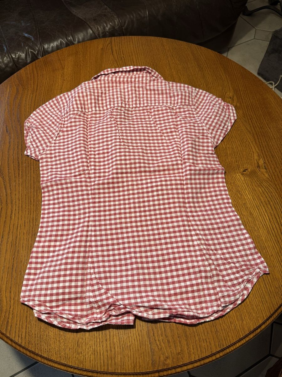 H&M Blusen: Blouse dame – Gebraucht aus Montsevelier von ber_88db 1