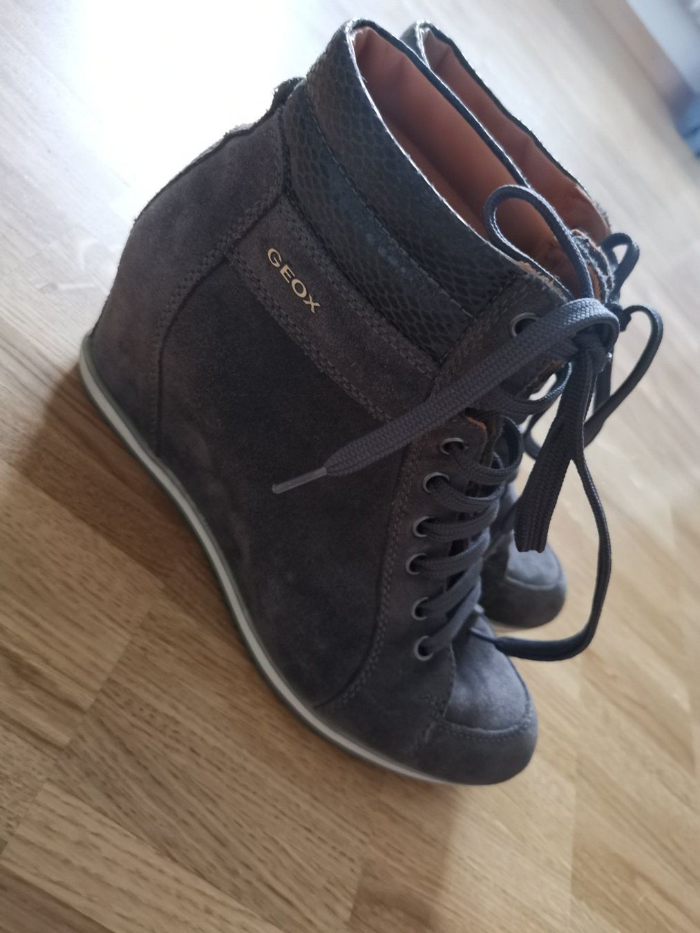 Geox Damenschuhe: GEOX Schuhe 38 – Gebraucht aus Pfaffhausen von mat_ld9l 1