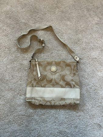 vintage coach shoulder bag monogram beige  