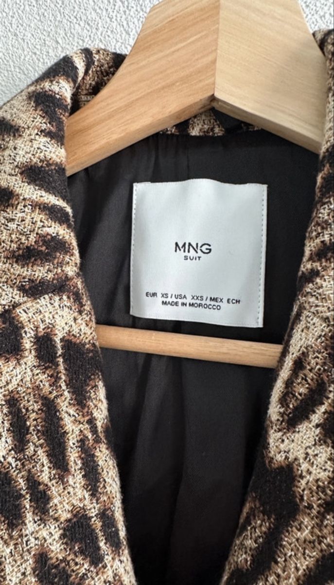 Mango Mäntel: Manteau léopard  – Gebraucht aus Vevey von Frenchyinswiss1800 1