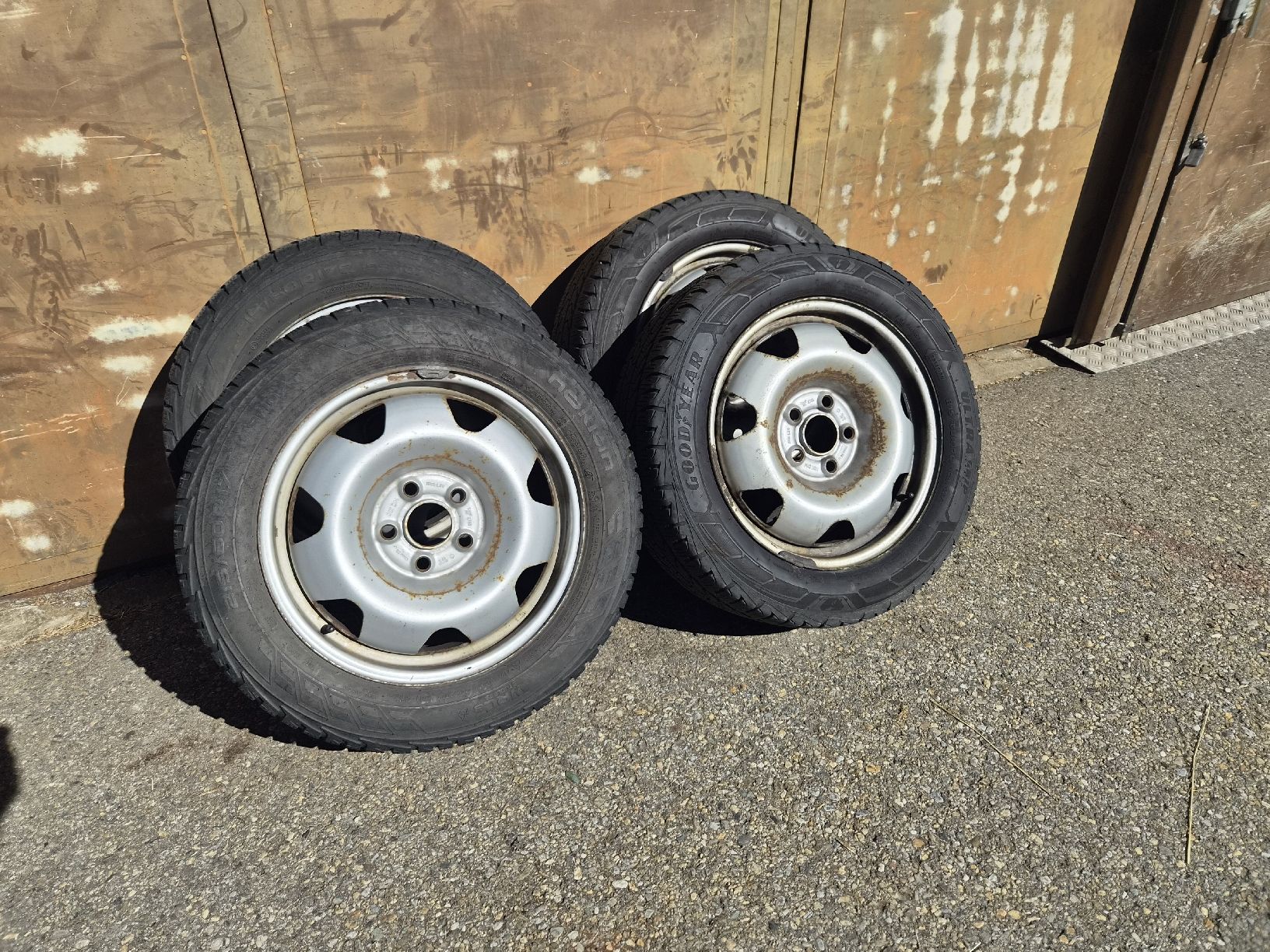 Pneumatici & Ruote complete: VW Stahlräder – Usato da Valendas venduto da mar_c92b