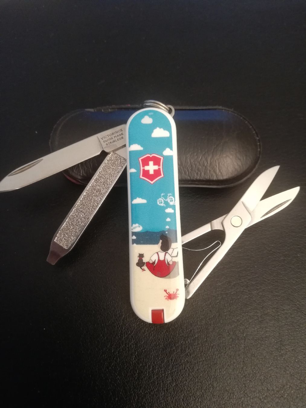 Victorinox Taschenmesser: Victorinox Classic Dream Big LE 2016 – Neu und originalverpackt aus Balgach von VicAlox