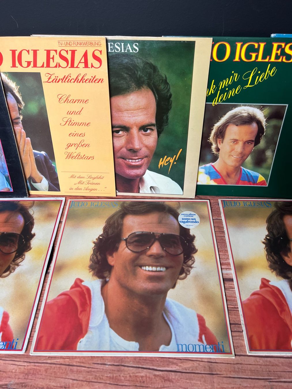 Dischi in vinile: Julio Iglesias - Schallplatten  sammlung – Usato da Bellinzona venduto da CarpiFotoSA 2