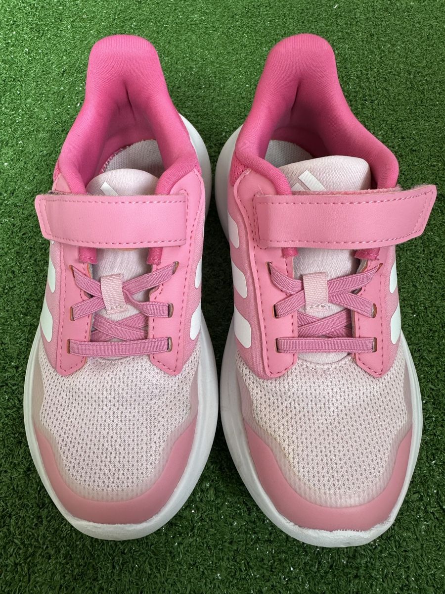 Chaussures filles: Adidas Mädchen Schuhe – D'occasion à Belp par gun_5bnr 6