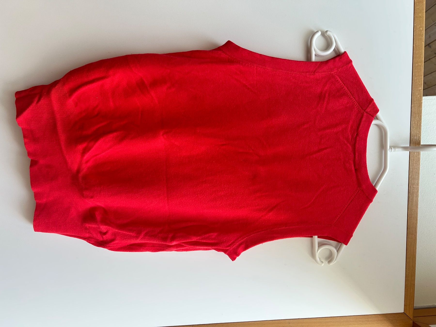 Zara Gilets & Westen: ZARA Strickweste – Gebraucht aus Dättwil AG von fio_d76l 2