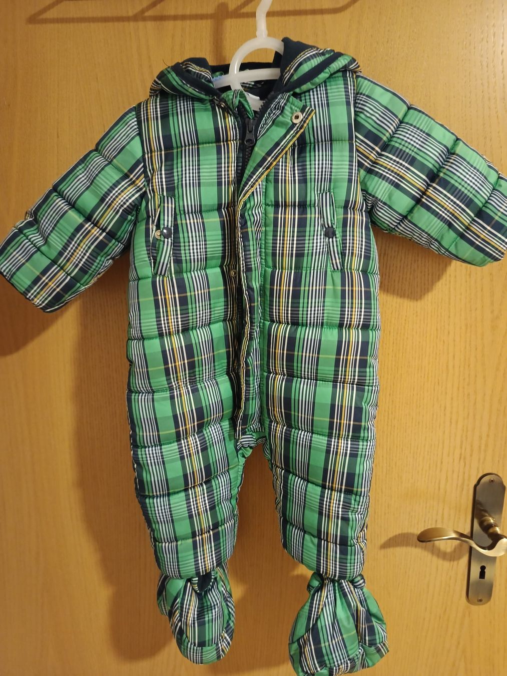 Completi: Winteroverall für Babys, Grösse 74 – Usato da Basel venduto da Malana24