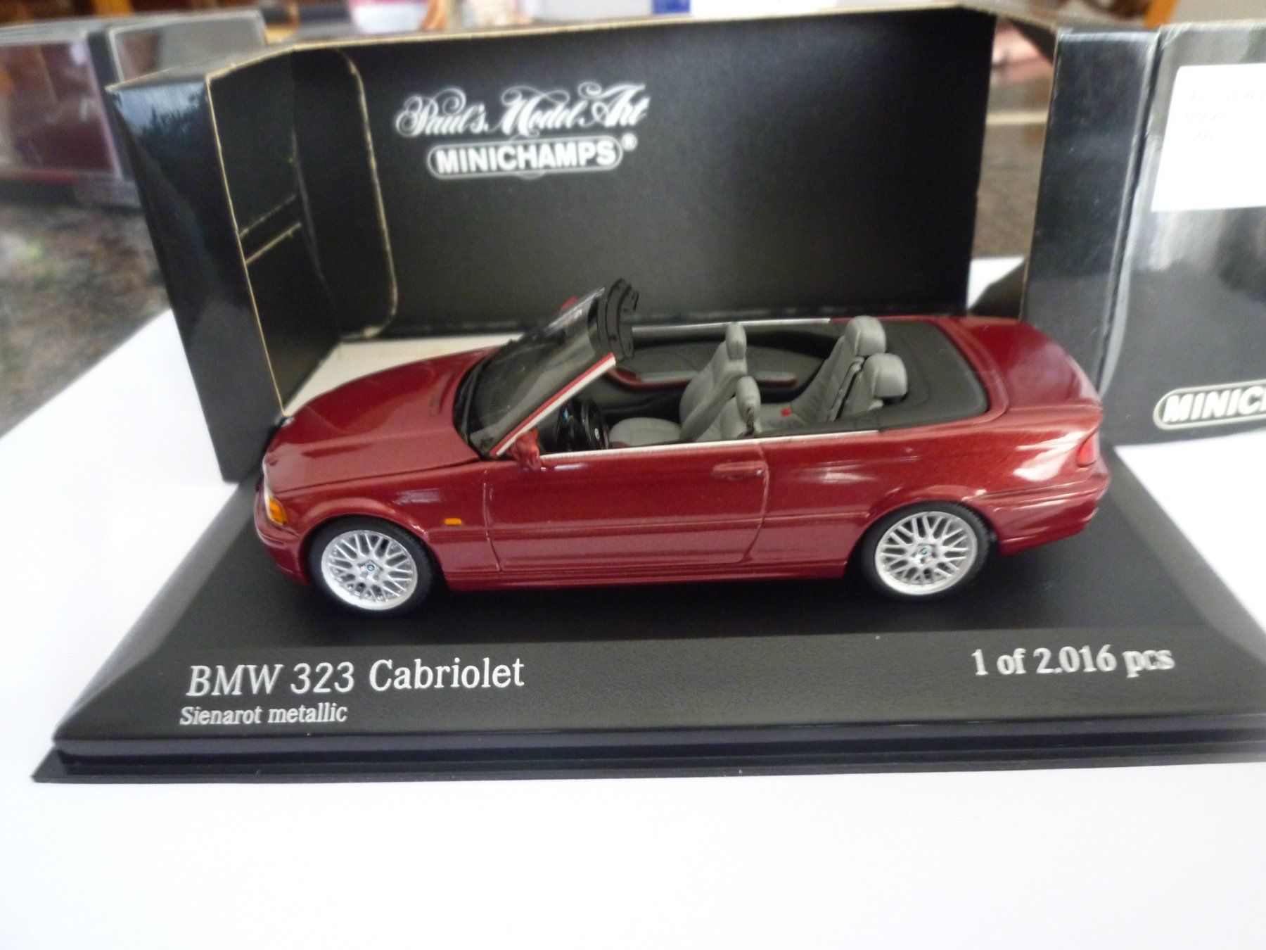 BMW Modellautos: BMW 323 Cabriolet (2000) – Neu und originalverpackt aus Flawil von Imperiosud 4