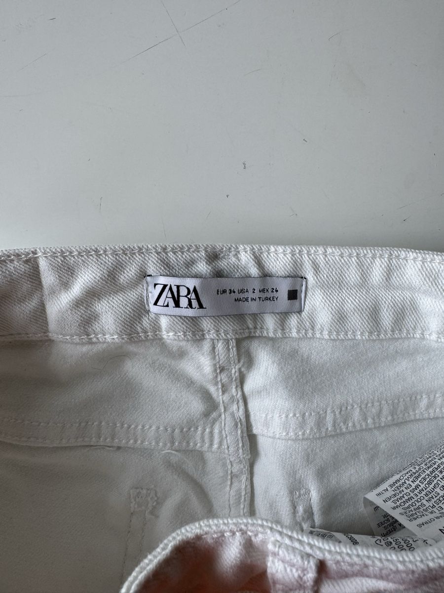Zara Jeans: Zara White Denim Flare Jeans, 34, extra lang – Neu (gemäss Beschreibung) aus Zürich von forestF4iry 5