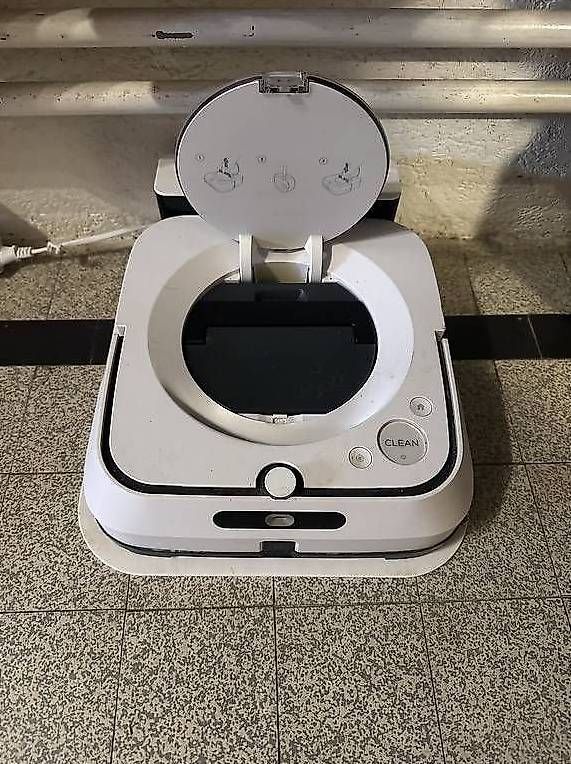 Aspirateurs & Accessoires: IRobot Braava Jet M6 – D'occasion à Vallorbe par val_r78w 1