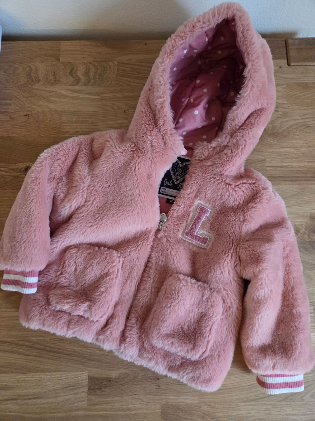 Giacche & Cappotti: Rosa Mädchen Jacke mit Kapuze, Grösse 92 – Nuovo (secondo la descrizione) da Hedingen venduto da MoonCardCollect