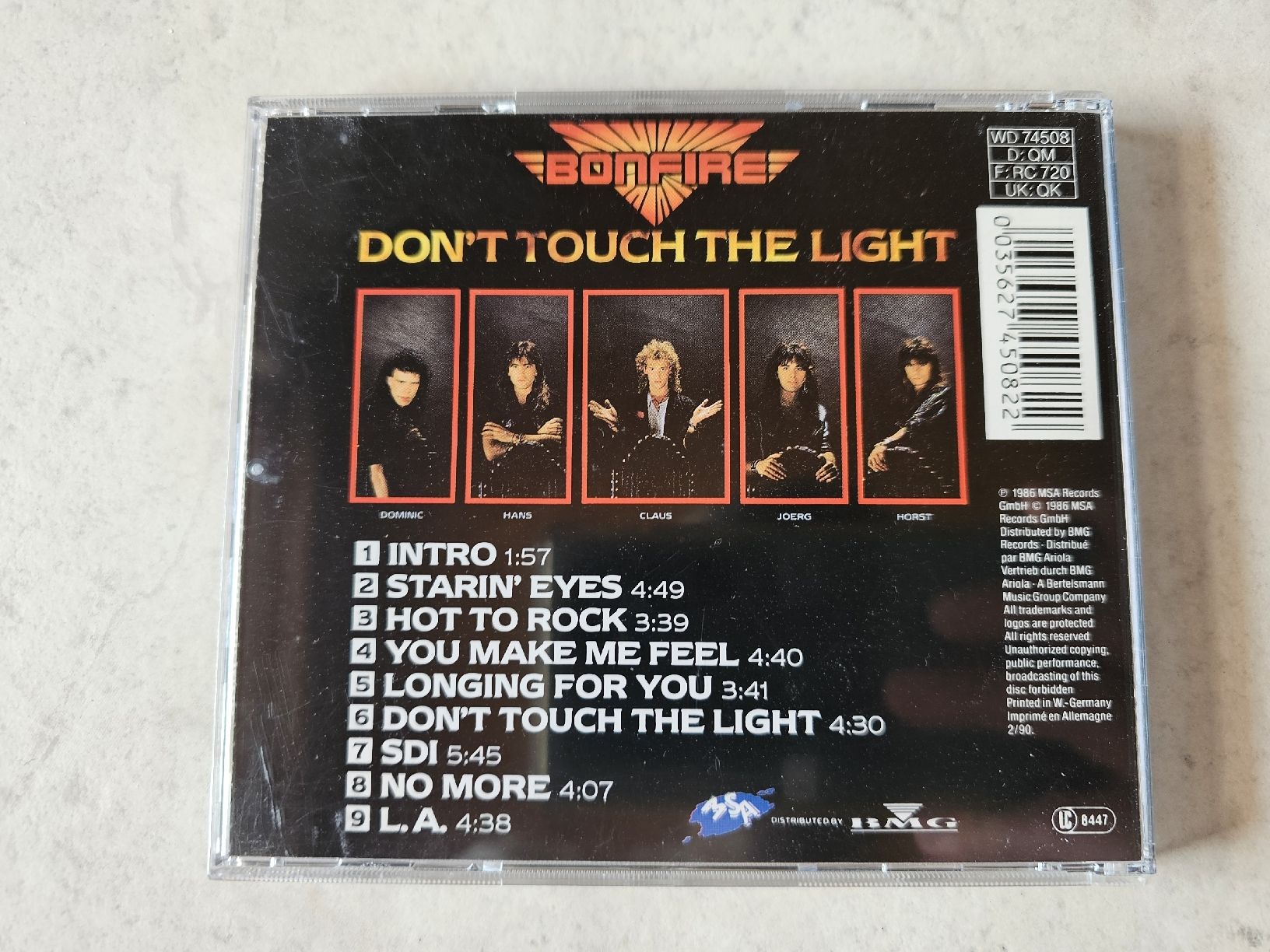 CD: Bonfire  -  Don't Touch The Light – Usato da Schneisingen venduto da backstore24 1