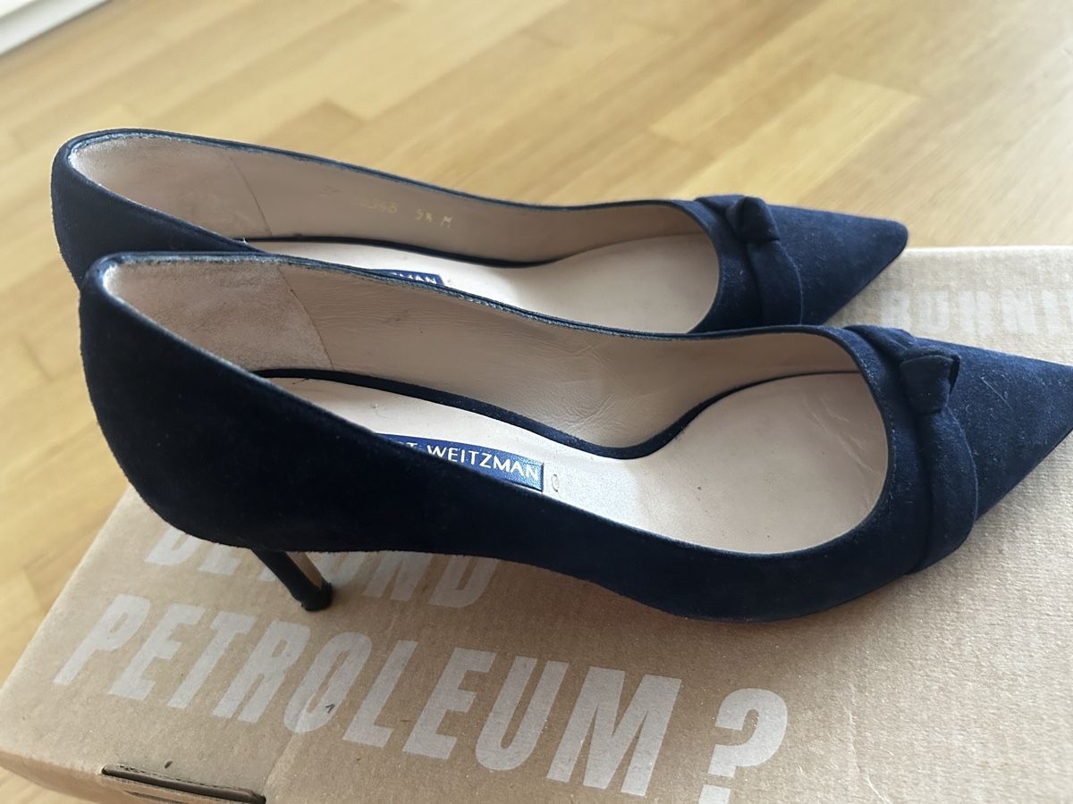 Stuart Weitzman Damenschuhe: Stuart Weitzman Navy Suede Bow Pumps Size 5.5 Used – Gebraucht aus Zug von day_9ph6 1