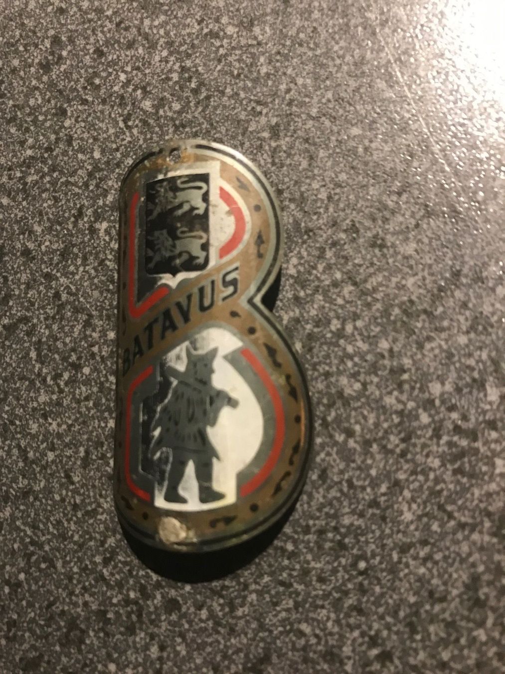 Batavus Ciclomotori: Batavus Vintage Steuerkopf-Emblem – Usato da Zürich venduto da Fisel1 1