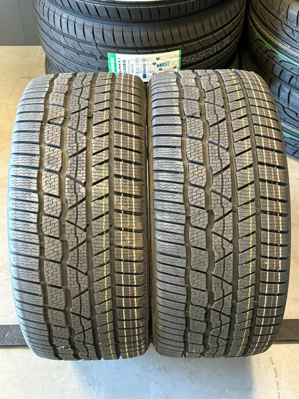 Continental Pneumatici & Ruote complete: Winterreifen 265/30R20 94V Continental – Nuovo e nell'imballaggio originale da Gerlafingen venduto da Pneu-Puric