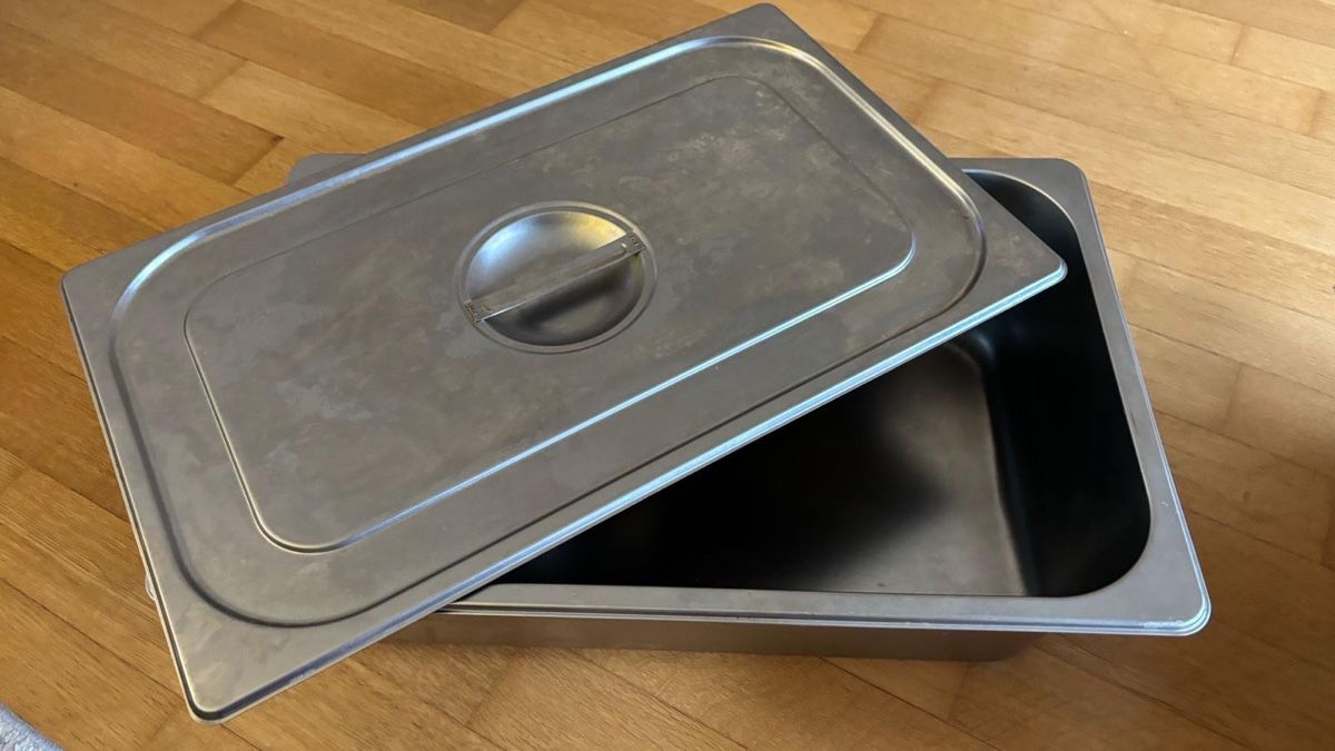 Cucine complete: 2x Edelstahl Gastrobehälter mit Deckel – Usato da Fehraltorf venduto da Alexandra076 2