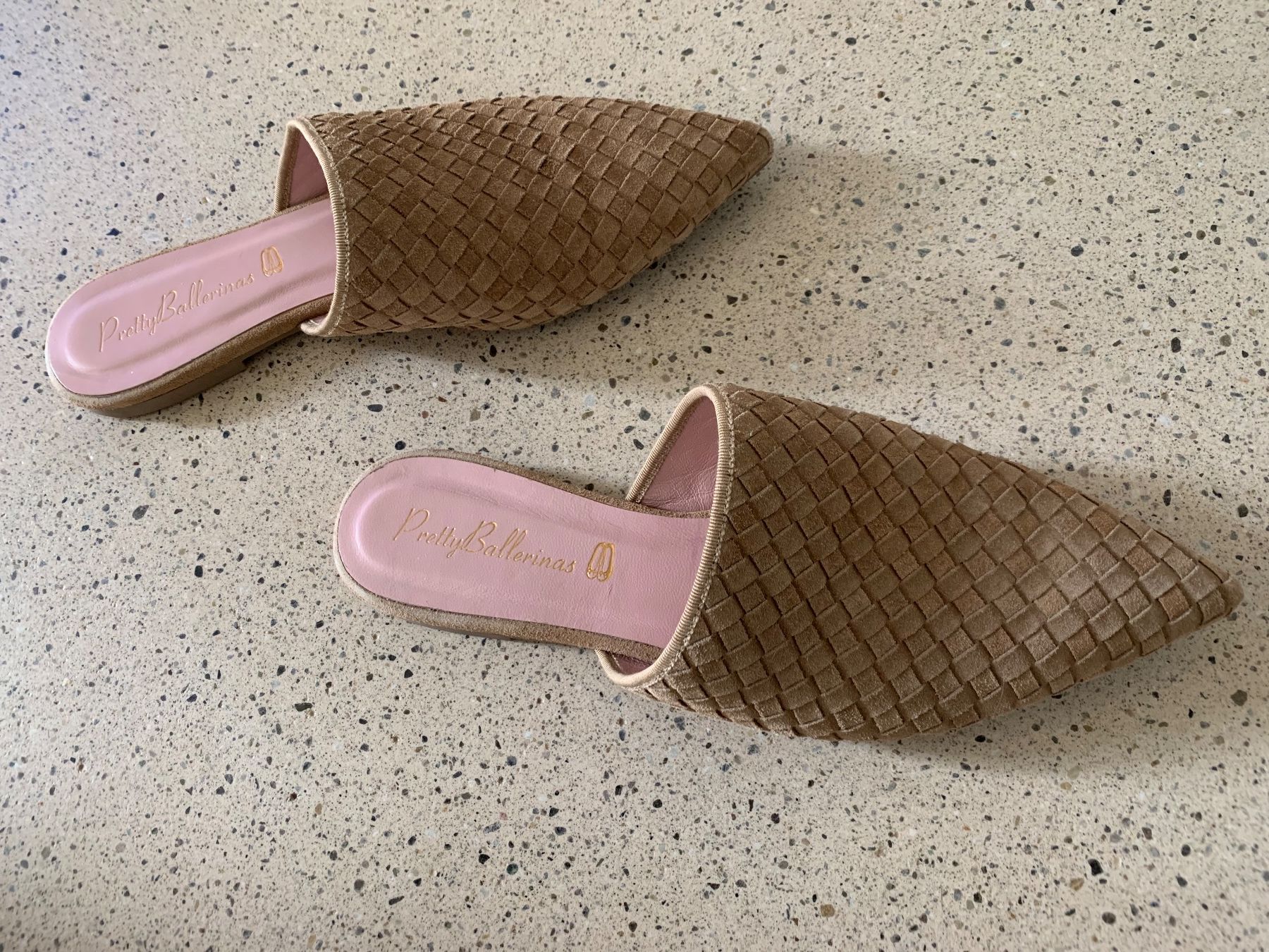 Scarpe da donna: Mules Pretty Ballerinas – Nuovo (secondo la descrizione) da Uerkheim venduto da erdf