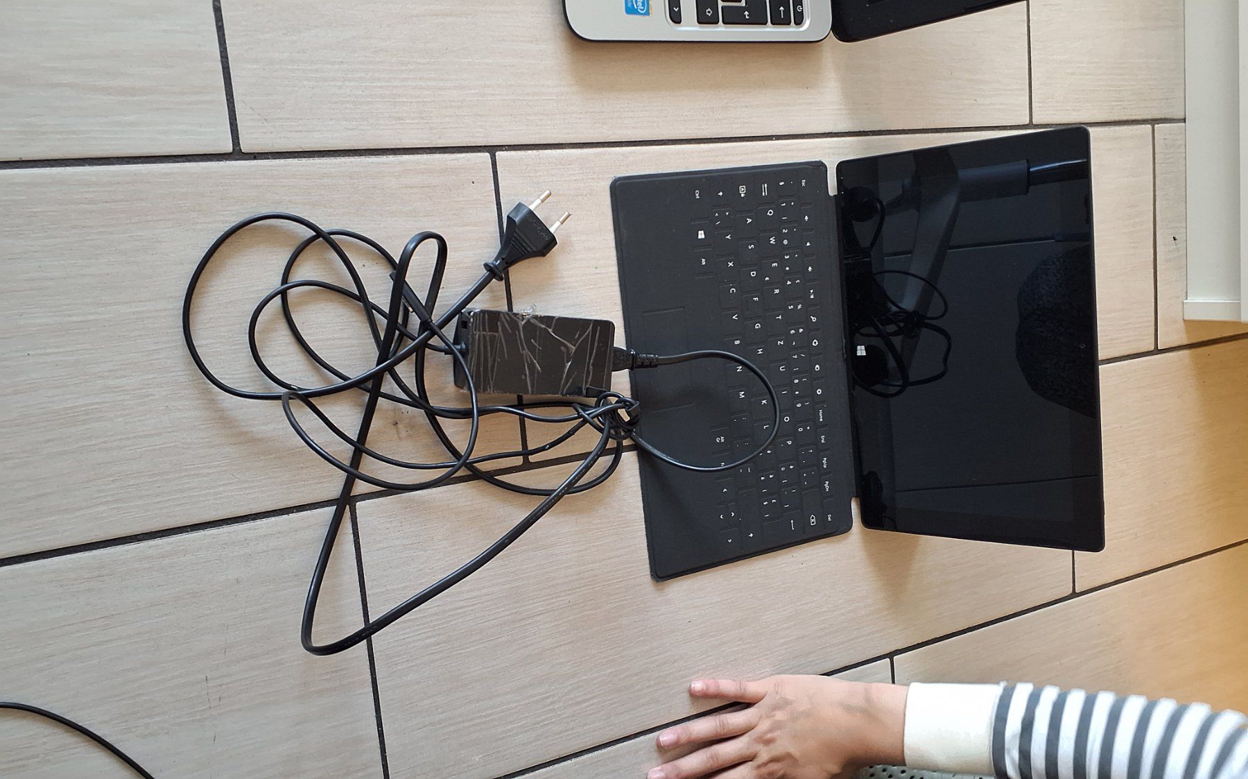 Microsoft Notebook: old Microsoft surface ink kabel – Usato da Zürich venduto da Whatsthehack 2