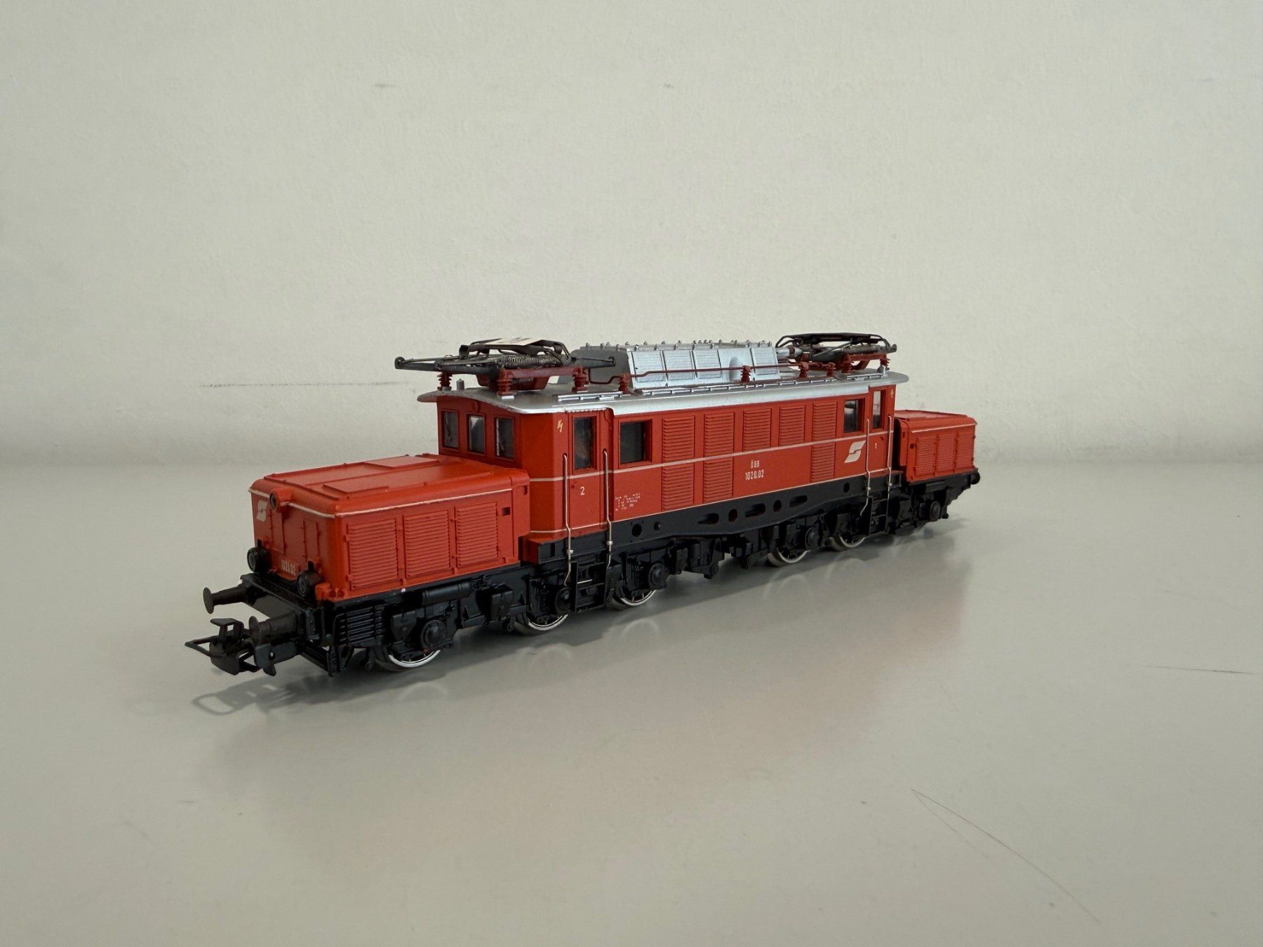 Märklin Modelleisenbahnen: Elektrolokomotive BR 120 der ÖBB – Neu (gemäss Beschreibung) aus Oftringen von Pgi 3
