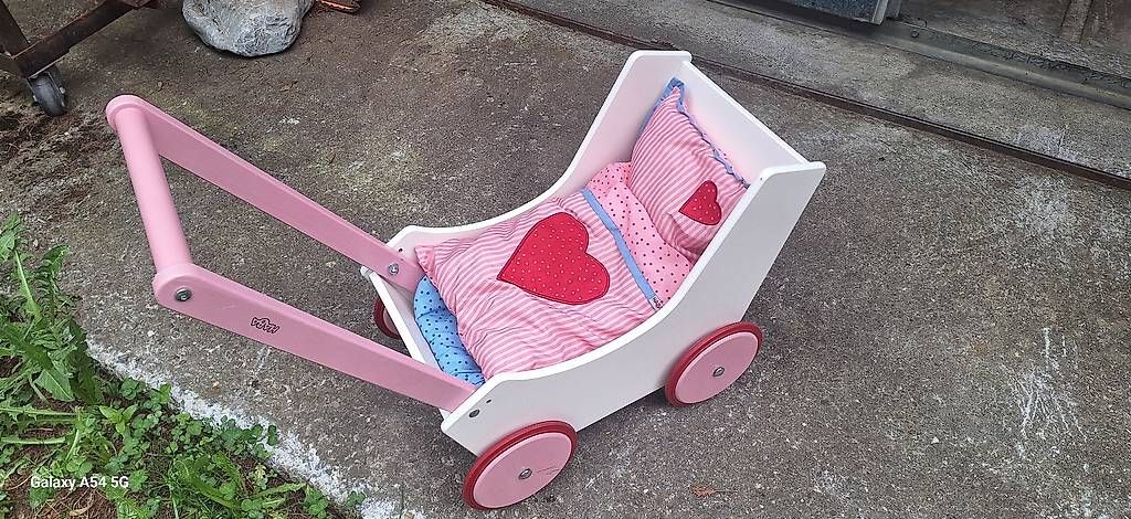 Puppenwagen: Haba Holzpuppenwagen mit Garnitur – Gebraucht aus Rüti ZH von la-93 1