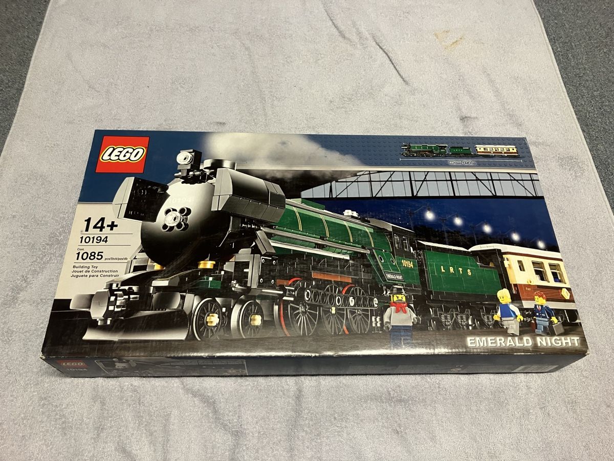 Lego Kit di costruzioni: Lego 10194 Emerald Night  – Nuovo e nell'imballaggio originale da Luzern venduto da windundsichtschutz